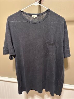 Road To Nowhere Men's Short Sleeve Pocket Linen Tee in Washed Charcoal